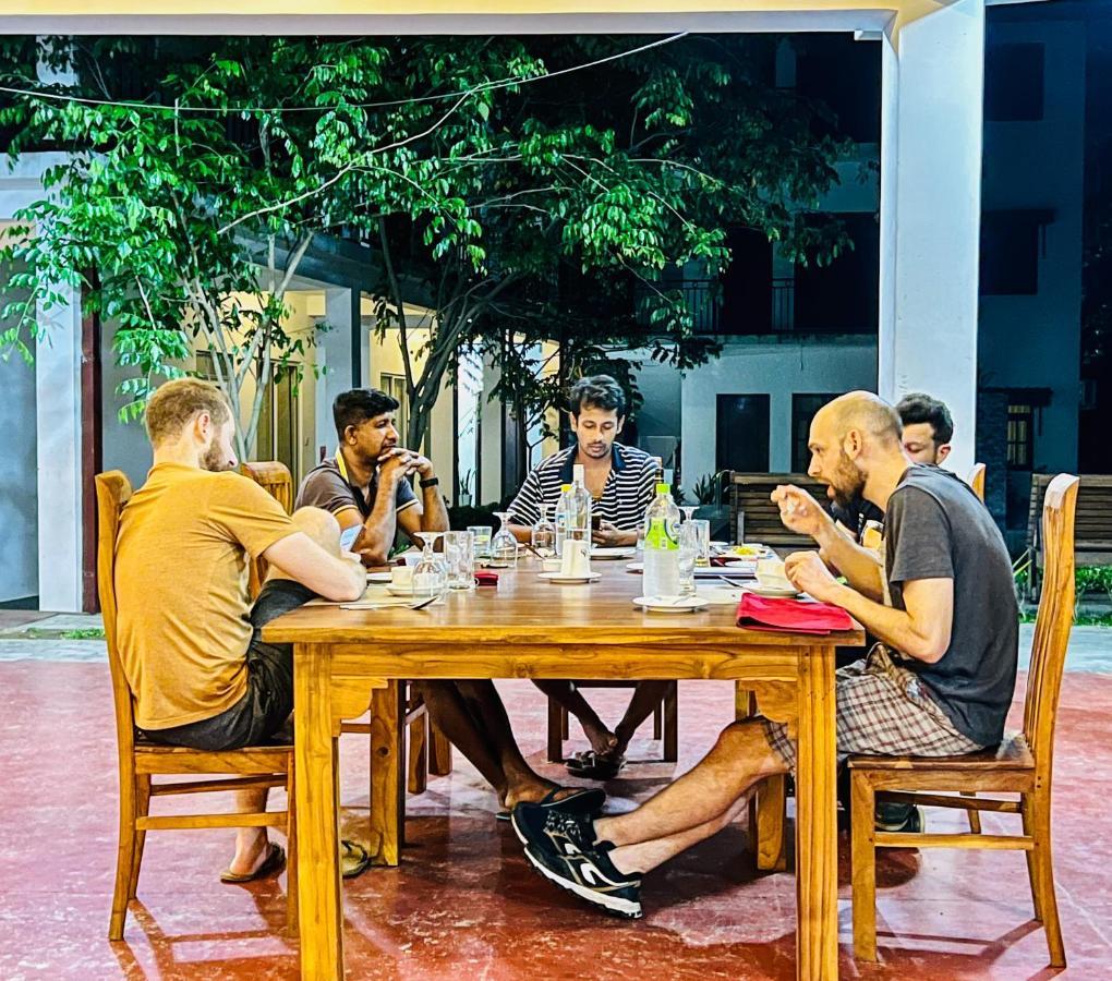 Hotel Summer Haven Polonnaruwa Exterior foto